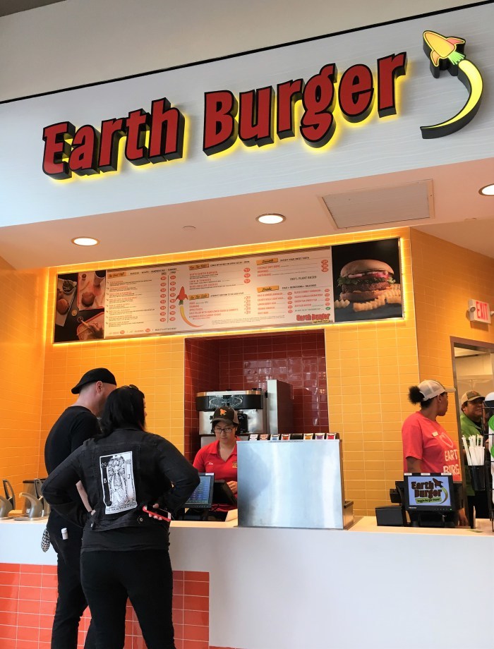 New Kosher Spot at Mall of America