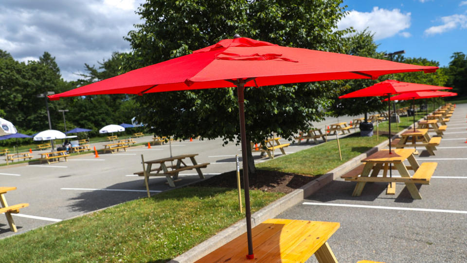 Kosher Restaurants with Outdoor Seating Within The US & Canada!