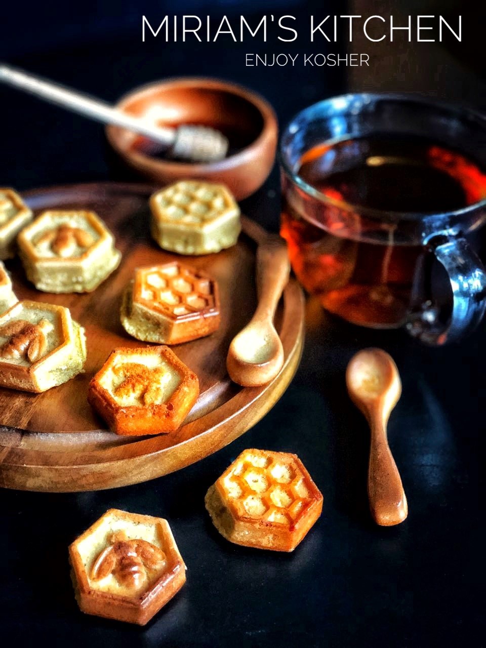 Mini Honey Cakes by Miriam Tofer | @miriams__kitchen